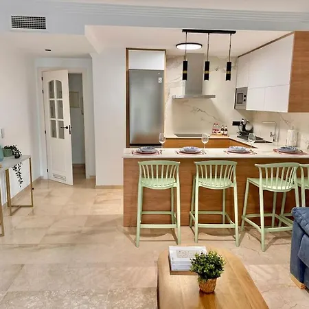 Primera Linea De Playa Eleni Apartamento *