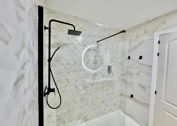 Primera Linea De Playa Eleni Estepona