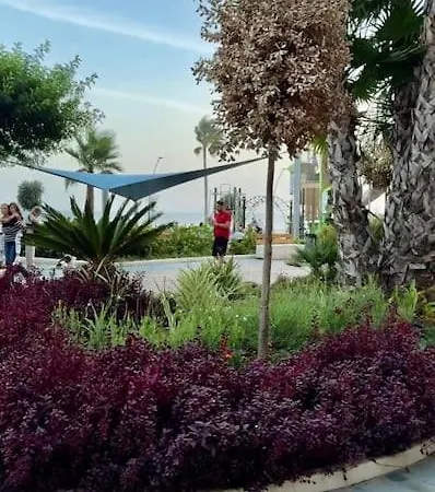 Primera Linea De Playa Eleni * 埃斯特波纳