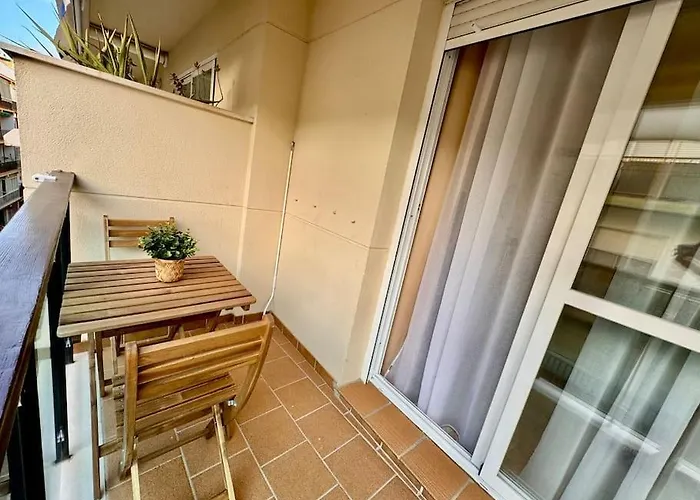 Primera Linea De Playa Eleni エステポナ